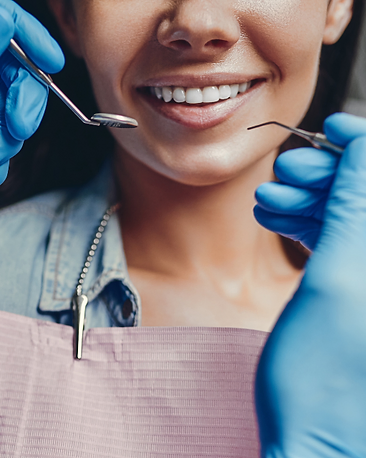 Dental Surgeon in Kandivali